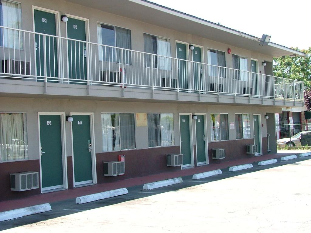 American Budget Inn And Suites-โมเดสโต ภายนอก รูปภาพ
